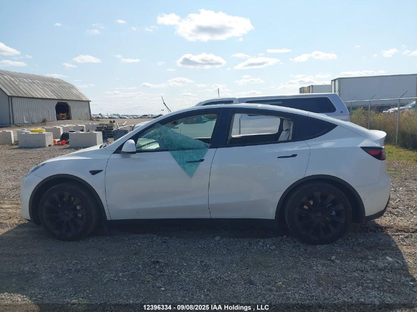 2022 Tesla Model Y Long Range VIN: 7SAYGAEE0NF530814 Lot: 12396334