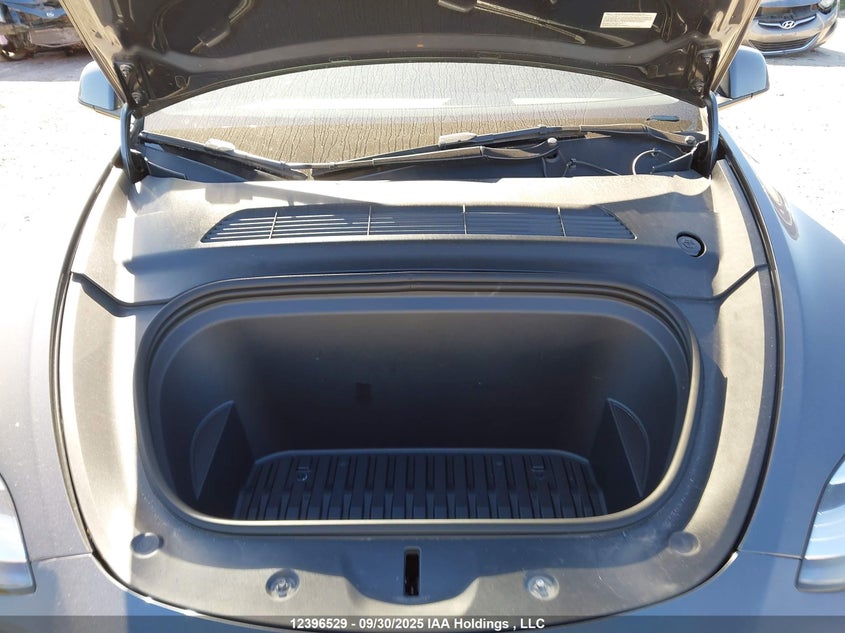 7SAYGDEE6PF585949 2023 TESLA MODEL Y photo no. 10