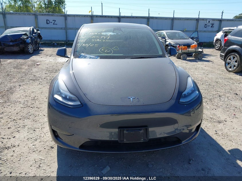 7SAYGDEE6PF585949 2023 TESLA MODEL Y photo no. 13