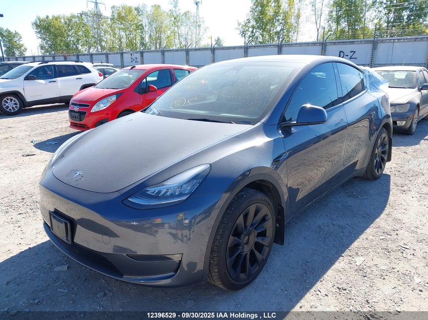 7SAYGDEE6PF585949 2023 TESLA MODEL Y photo no. 2