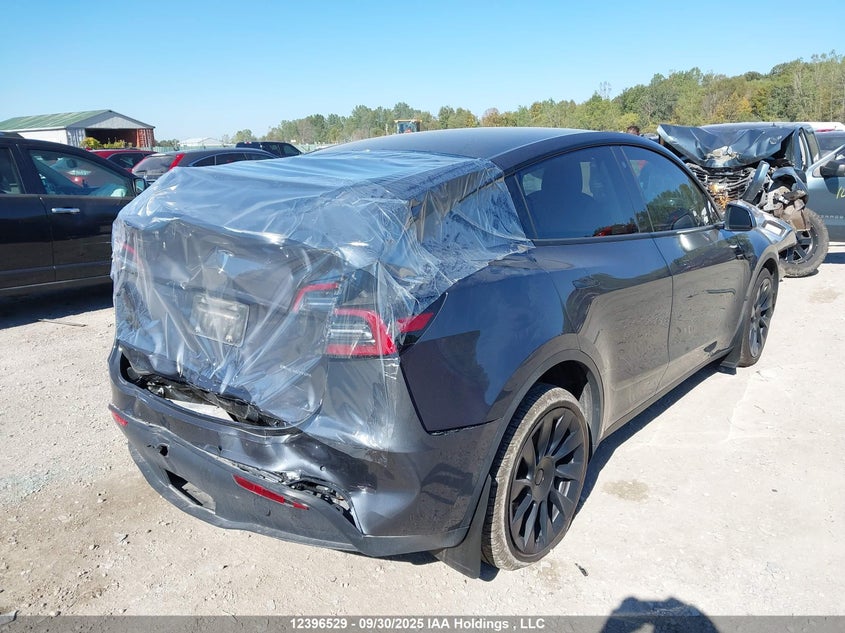 7SAYGDEE6PF585949 2023 TESLA MODEL Y photo no. 4