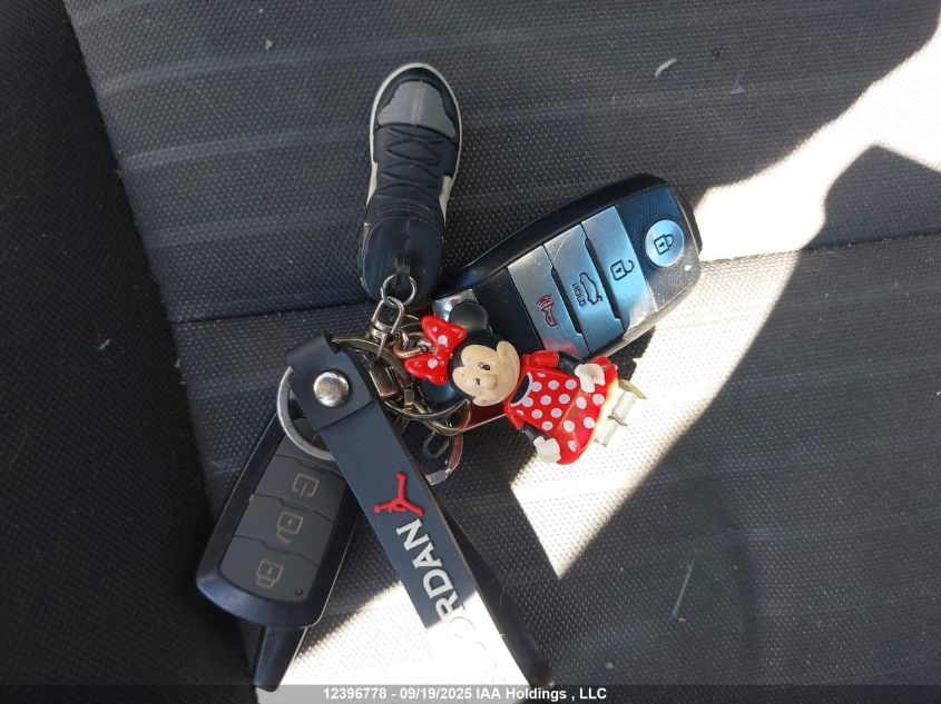 2017 Kia Forte Ex VIN: 3KPFL4A85HE005257 Lot: 12396778