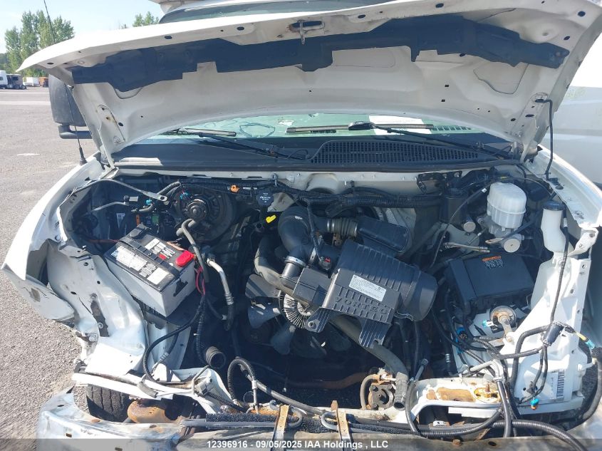 2018 GMC Savana Cutaway G3500 VIN: 1GD07SFG4J1263823 Lot: 12396916