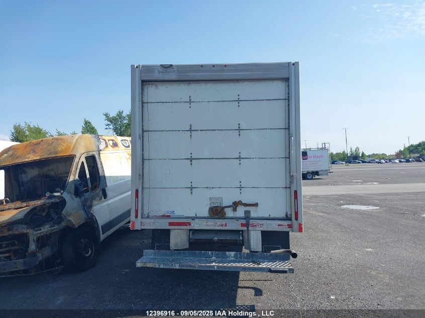 2018 GMC Savana Cutaway G3500 VIN: 1GD07SFG4J1263823 Lot: 12396916