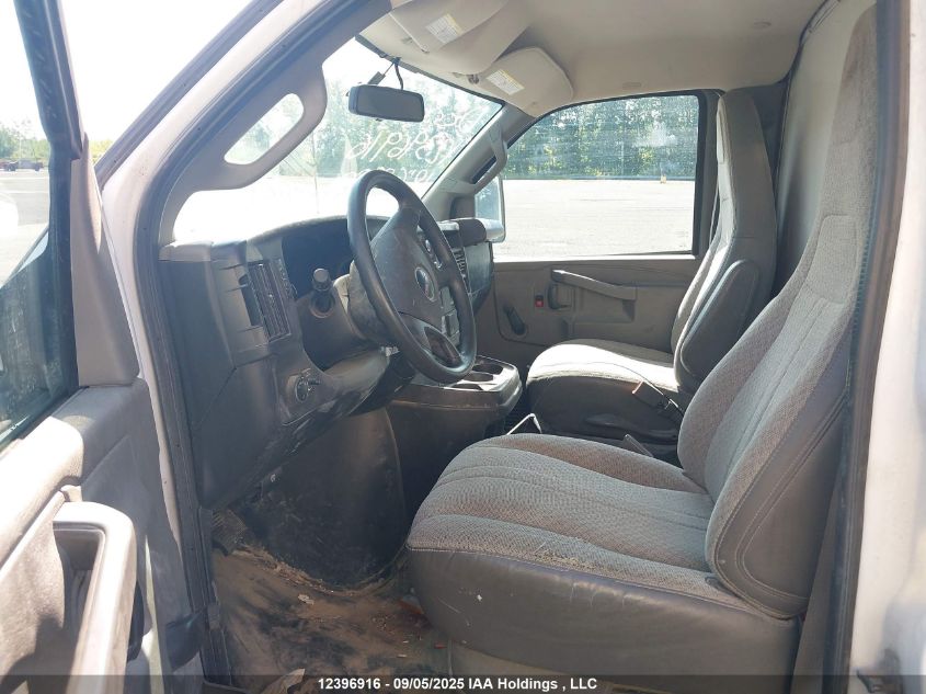 2018 GMC Savana Cutaway G3500 VIN: 1GD07SFG4J1263823 Lot: 12396916