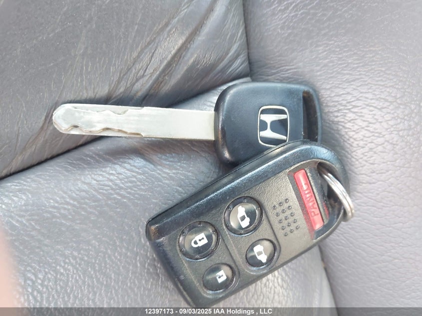 2008 Honda Odyssey VIN: 5FNRL38718B100526 Lot: 12397173