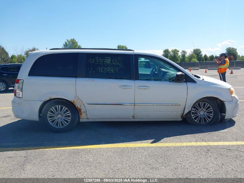 2014 Chrysler Town & Country Touring L VIN: 2C4RC1CG7ER188221 Lot: 12397285