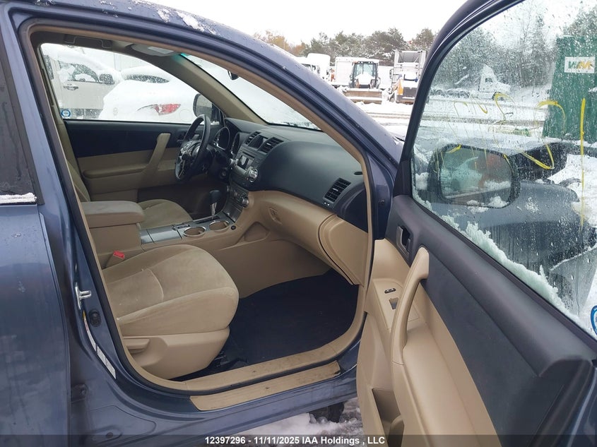 5TDBK3EH3DS194674 2013 TOYOTA HIGHLANDER photo no. 5
