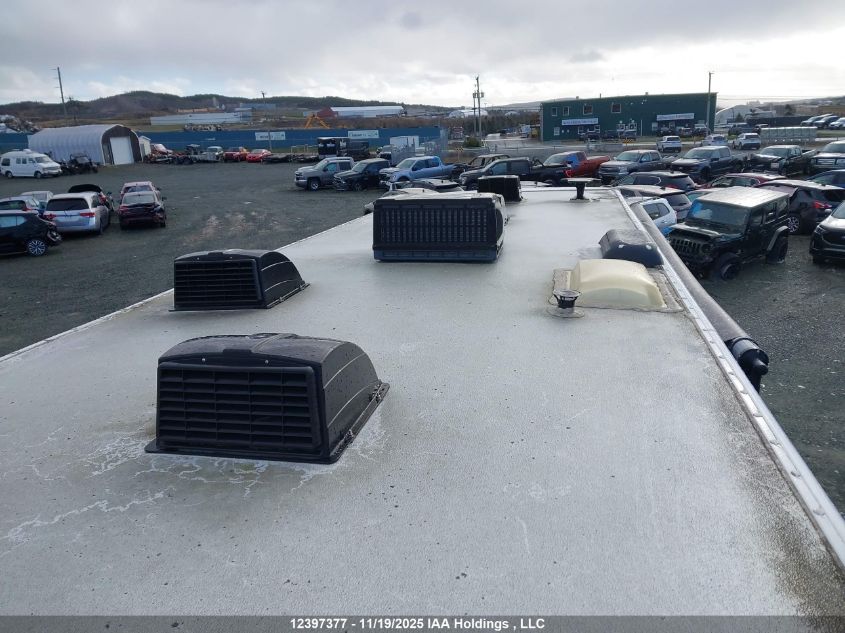 2016 Ford Econoline E450 Super Duty Cutwy Van VIN: 1FDXE4FS5GDC44709 Lot: 12397377