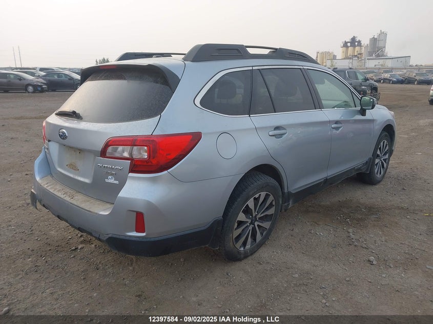 4S4BSFLCXF3334096 2015 SUBARU OUTBACK photo no. 4