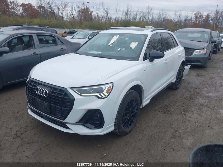 WA1EECF31N1035636 2022 AUDI Q3 photo no. 2