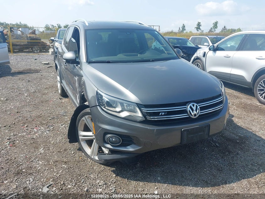 WVGJV7AX0FW599803 2015 Volkswagen Tiguan Comfortline/Highline/Special Edition/Trendline auction photo 1