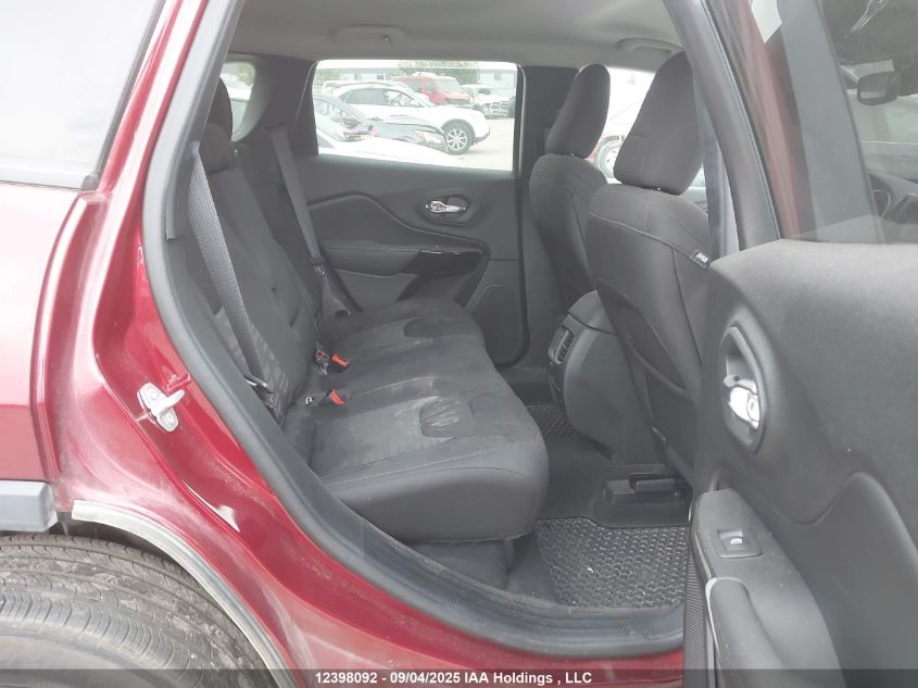 2020 Jeep Cherokee Latitude VIN: 1C4PJMCX1LD563972 Lot: 12398092