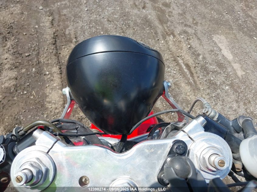 1982 Kawasaki Kz1100 B VIN: JKAKZBB13CA013673 Lot: 12398274