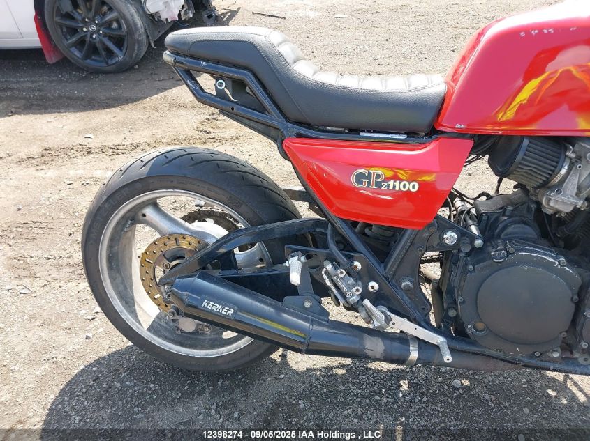 1982 Kawasaki Kz1100 B VIN: JKAKZBB13CA013673 Lot: 12398274