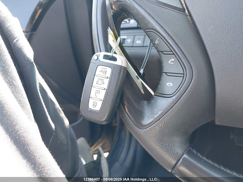 5NPEC4AC8BH150716 2011 HYUNDAI SONATA photo no. 11