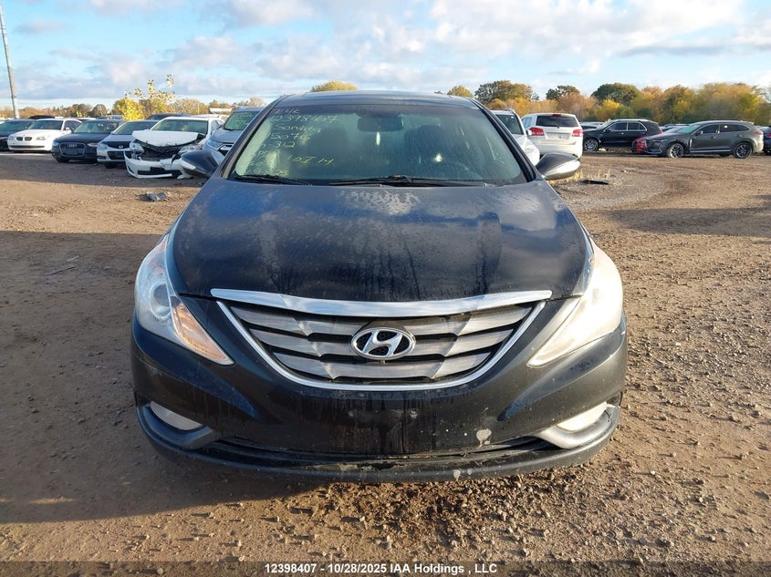 5NPEC4AC8BH150716 2011 HYUNDAI SONATA photo no. 12