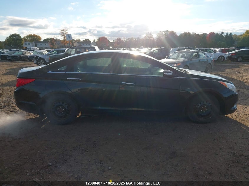 5NPEC4AC8BH150716 2011 HYUNDAI SONATA photo no. 13