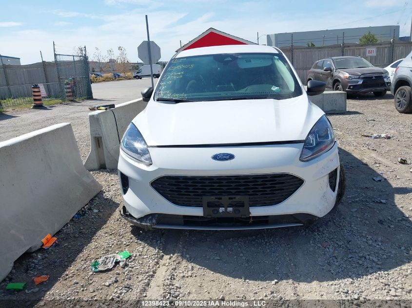 2022 Ford Escape Se VIN: 1FMCU9BZ5NUA73605 Lot: 12398423