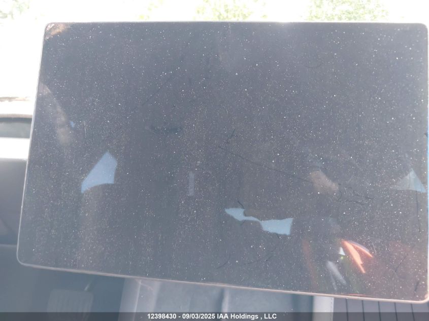 2025 Tesla Model 3 Long Range VIN: 5YJ3E1EB7SF883372 Lot: 12398430