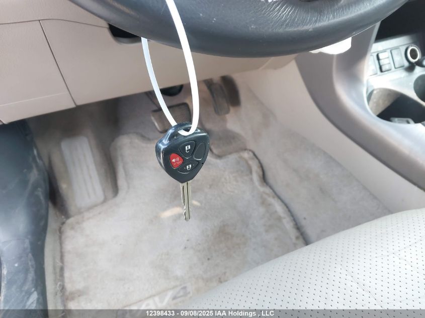 2007 Toyota Rav4 Limited V6 VIN: JTMBK31V375026586 Lot: 12398433