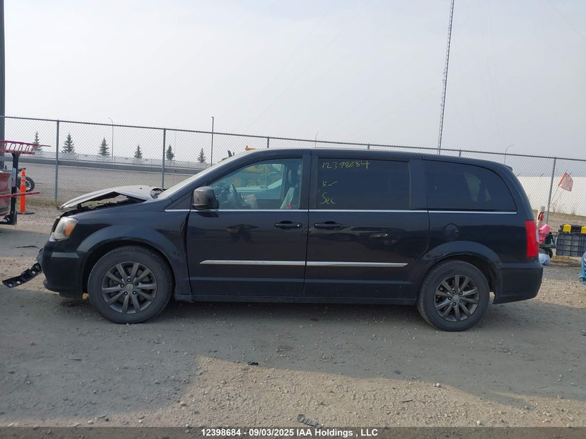 2C4RC1HG8GR270163 2016 CHRYSLER TOWN & COUNTRY photo no. 14