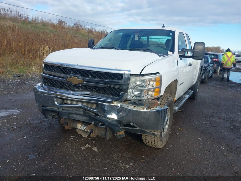 1GC2KVCG9BZ410299 2011 CHEVROLET SILVERADO photo no. 2