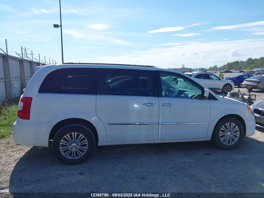 2C4RC1CG4GR285685 2016 CHRYSLER TOWN & COUNTRY photo no. 13