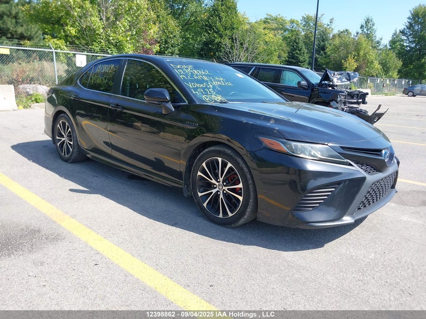 4T1B21HK3KU010057 2019 Toyota Camry Hybrid/Le/Xle/Se auction photo 1