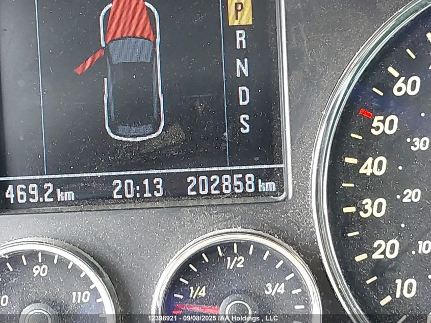 2004 Volkswagen Touareg 3.2 VIN: WVGBC67L24D032137 Lot: 12398921