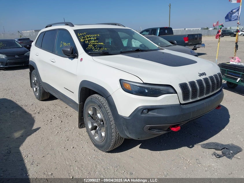 1C4PJMBXXKD187949 2019 Jeep Cherokee Trailhawk auction photo 1