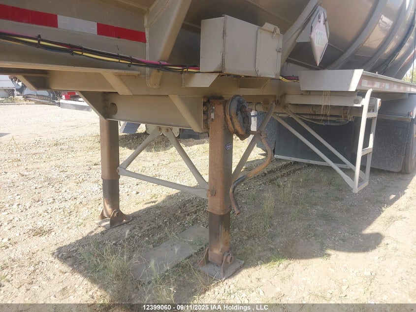 2W9C1B312JM093184 2018   photo no. 8