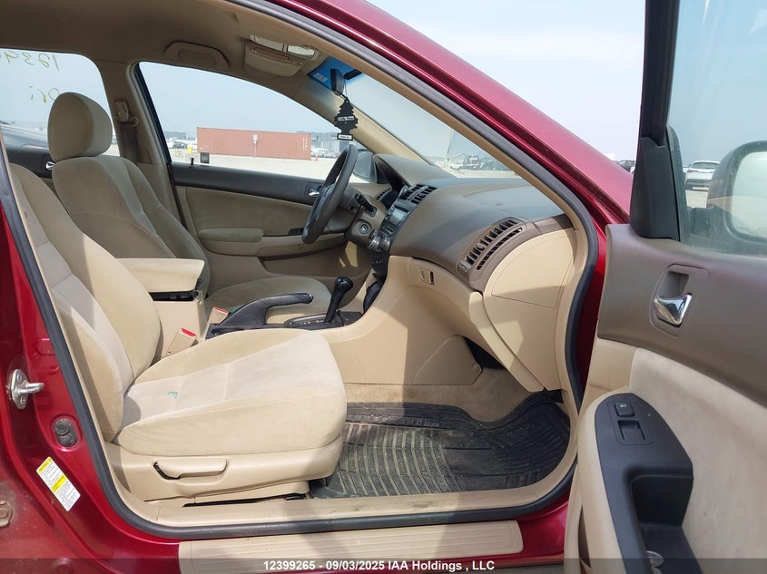 1HGCM56404A811985 2004 HONDA ACCORD photo no. 5