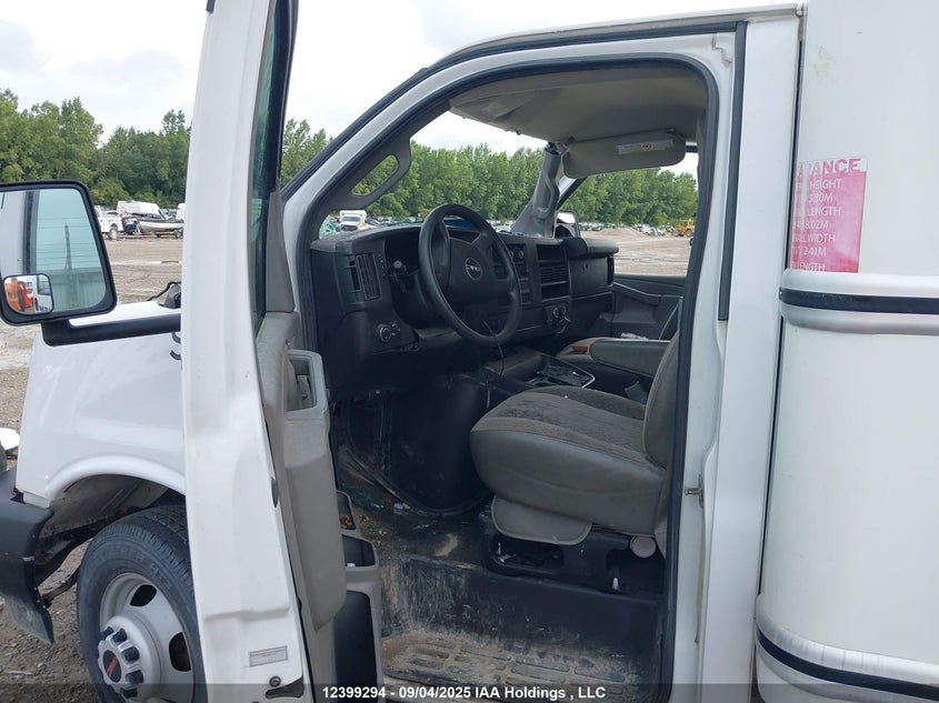 1GD37TCG4H1160113 2017 GMC SAVANA photo no. 8