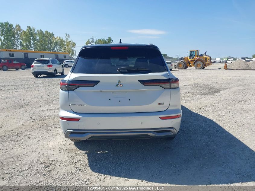 2025 Mitsubishi Outlander Sel VIN: JA4J4WA81SZ613737 Lot: 12399481