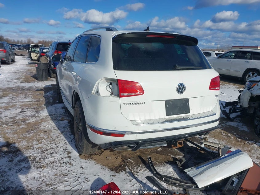 WVGDP9BP0GD000526 2016 VOLKSWAGEN TOUAREG photo no. 3