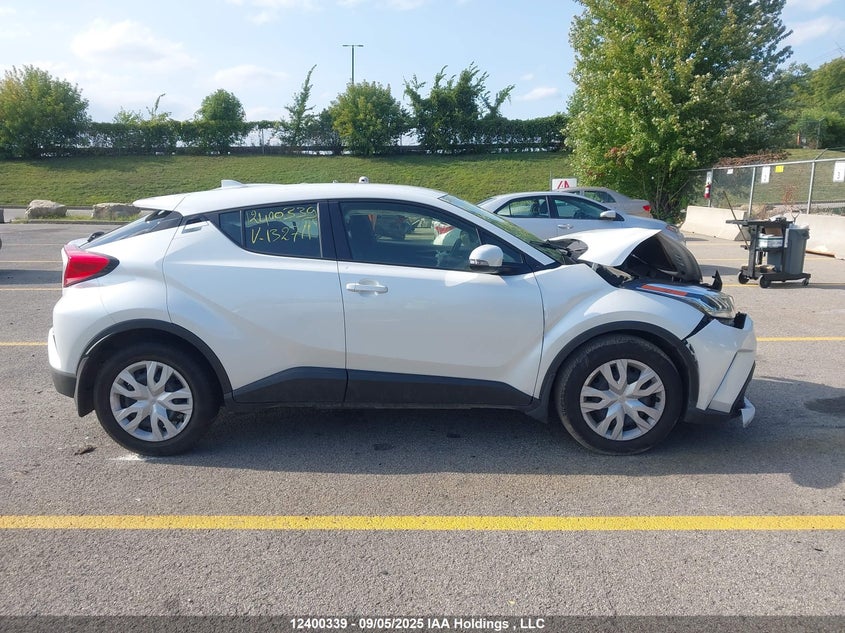 JTNKHMBX0N1132711 2022 TOYOTA C-HR photo no. 13