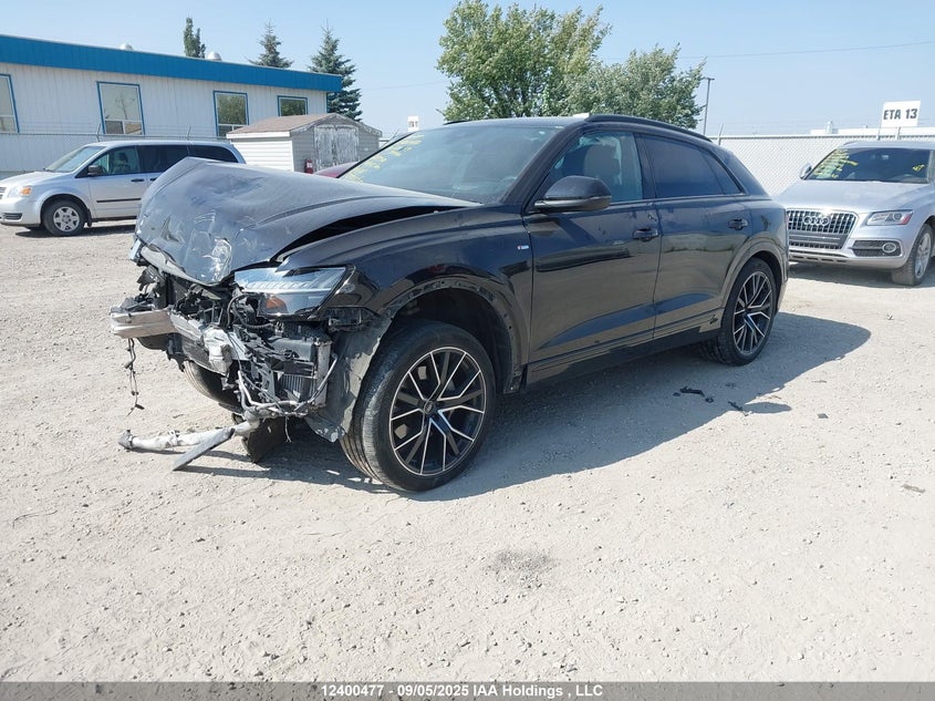 WA1FVAF10MD015530 2021 AUDI Q8 photo no. 2
