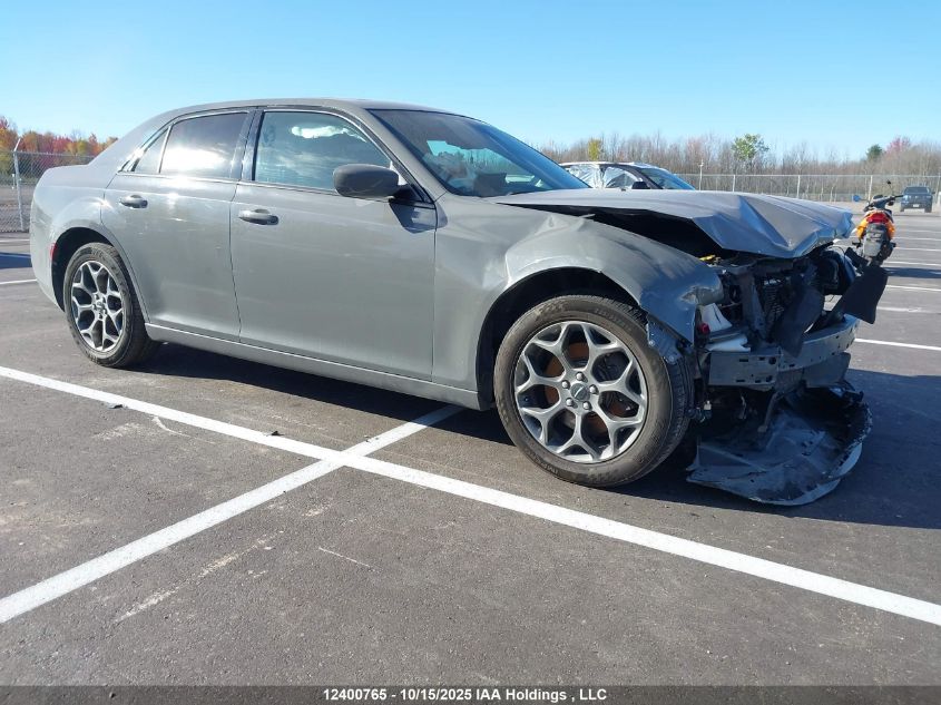 2C3CCAGG6JH293692 CHRYSLER 300 Photo 1