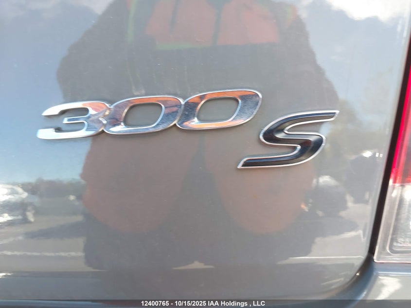 2C3CCAGG6JH293692 2018 CHRYSLER 300 photo no. 21