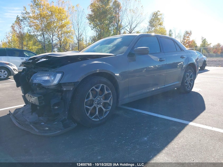 2C3CCAGG6JH293692 2018 CHRYSLER 300 photo no. 2
