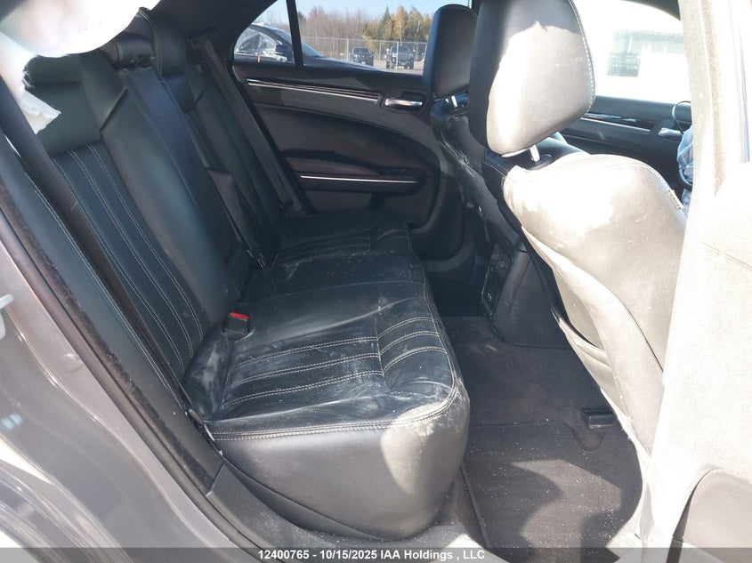 2C3CCAGG6JH293692 2018 CHRYSLER 300 photo no. 8