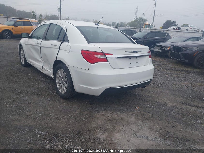 1C3CCBBBXDN500226 2013 CHRYSLER 200 photo no. 3