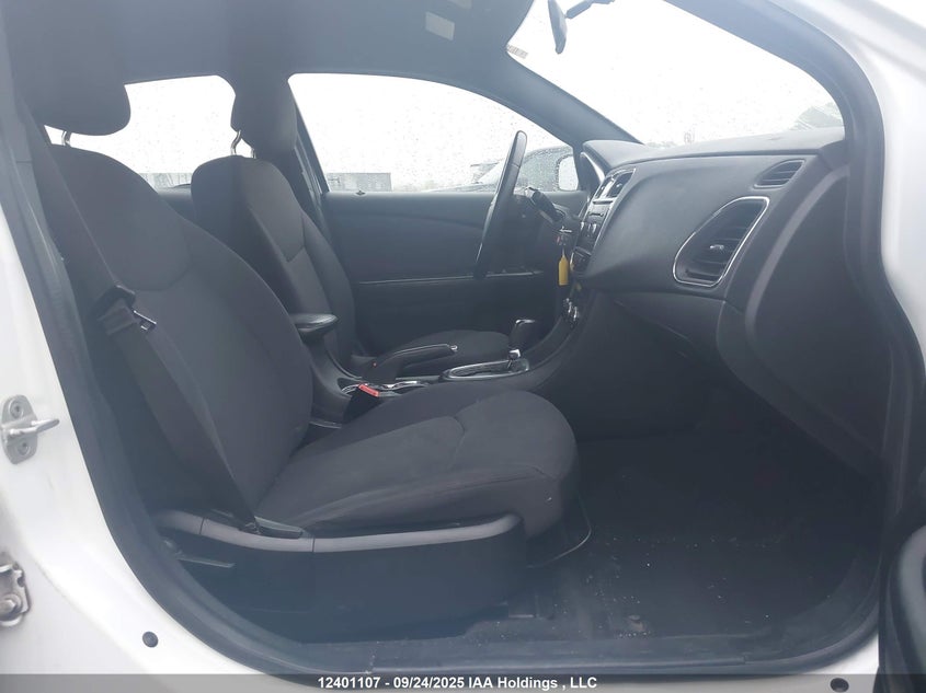 1C3CCBBBXDN500226 2013 CHRYSLER 200 photo no. 5