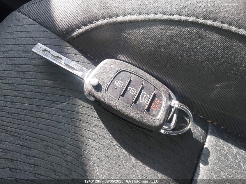 5XYZUDLB0JG510053 2018 HYUNDAI SANTA FE photo no. 11