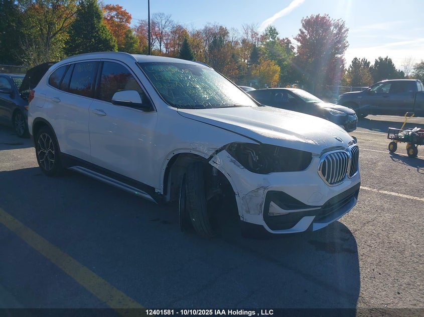 WBXJG9C06M5U33057 2021 BMW X1 xDrive28I/xDrive28I Essential auction photo 1
