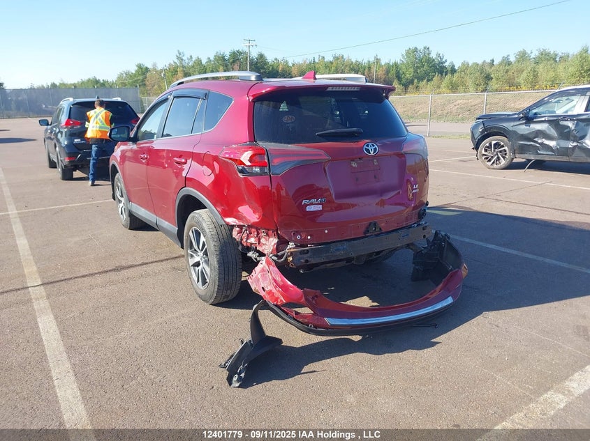 2018 Toyota Rav4 Le VIN: 2T3BFREV6JW814439 Lot: 12401779