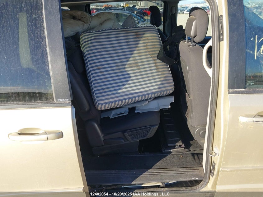 2D4RN4DEXAR325626 2010 DODGE CARAVAN photo no. 8
