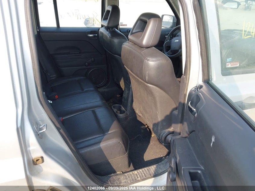 1J4FT28B09D231418 2009 JEEP LIBERTY (PATRIOT) photo no. 8