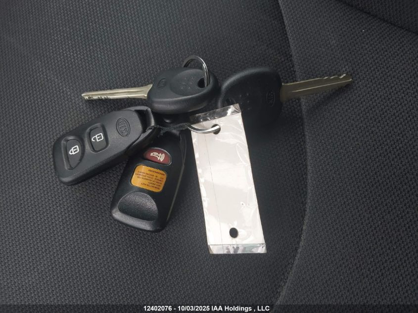 2010 Kia Soul +/!/Sport VIN: KNDJT2A21A7142986 Lot: 12402076